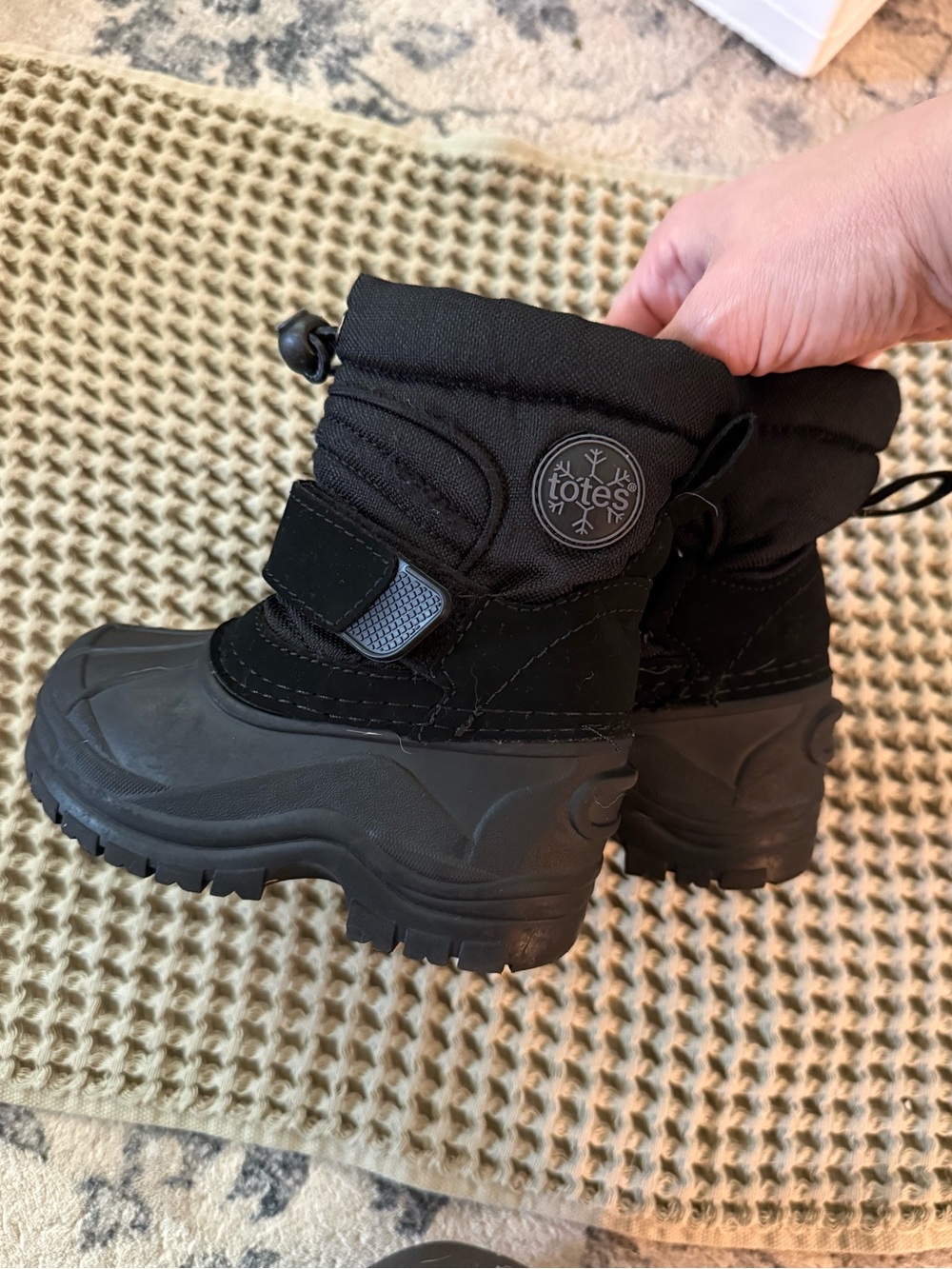 Totes Black Waterproof Insulated Snow Boots • Toddler 6